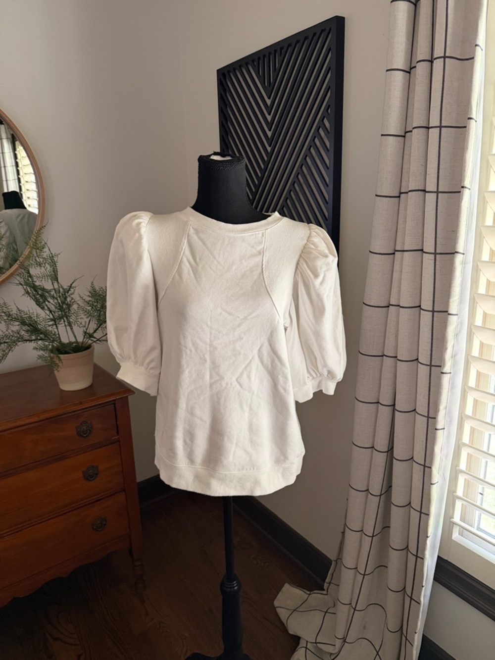 Easel  White Puff Sleeve Top large
